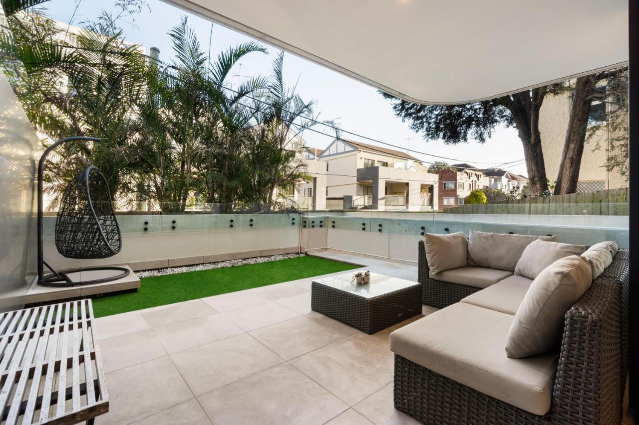 Modern 1Br Abode With Courtyard Steps To The Beach Sydney Bagian luar foto